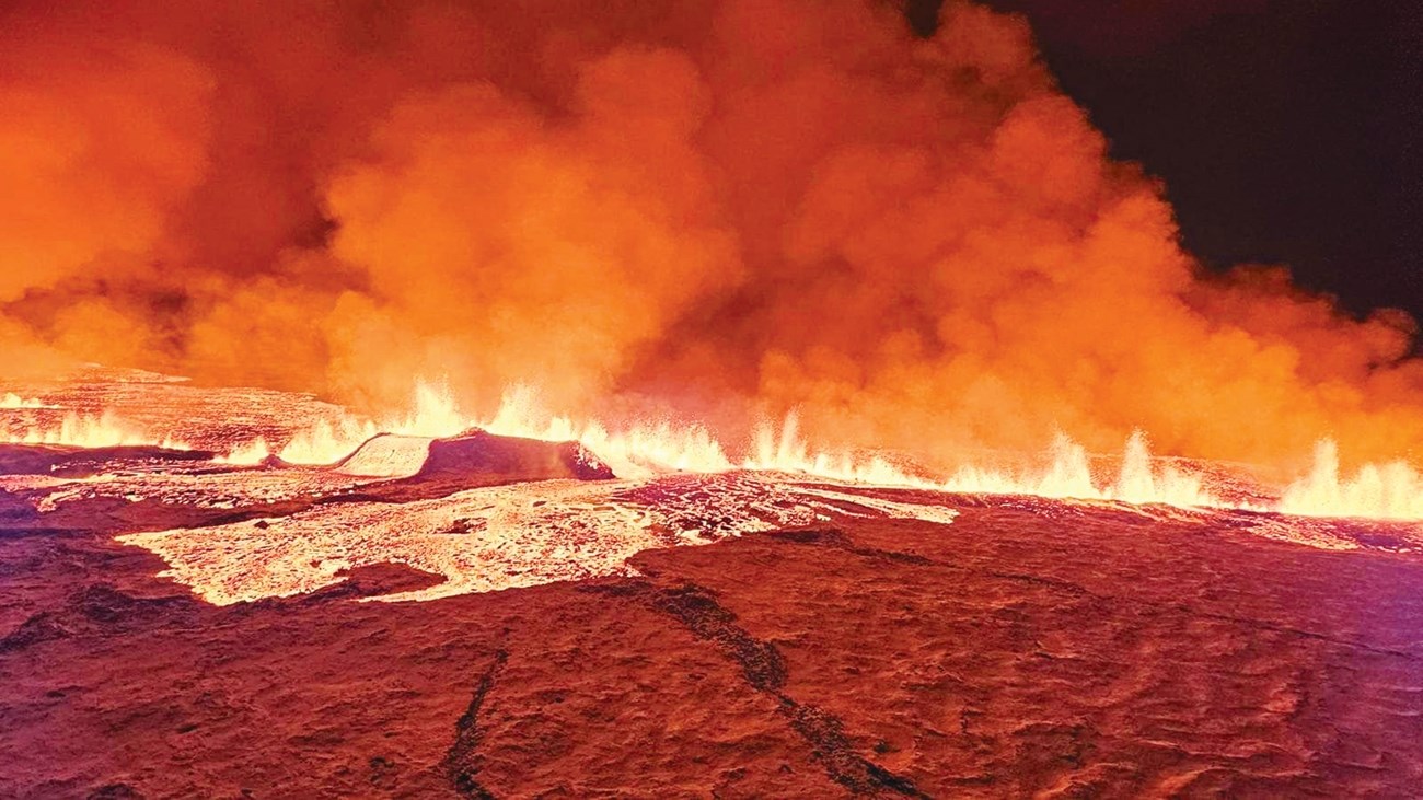 حمم بركانية في إيسلندا